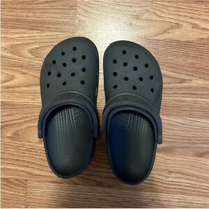 Gray crocs size M4-W6 with bag of jibbits
